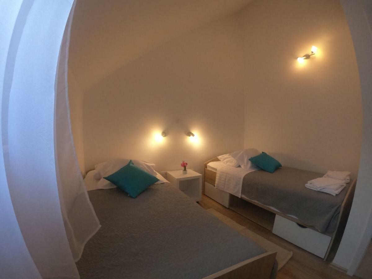 Apartment Vesna Primošten Esterno foto