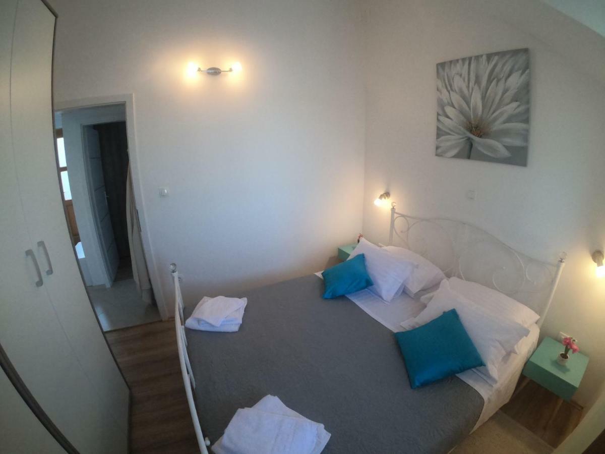 Apartment Vesna Primošten Esterno foto